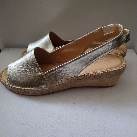 CARMEN SAIZ WEDGE SLIP ON SHOES - Picture 2 of 6